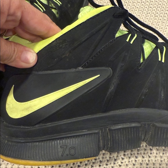 Nike FEEE TRAINER 7.0 MENS 14Black and Neon green Sneakers